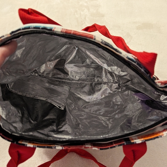 ✨3/$15✨ Lunch Bag - Picture 4 of 8